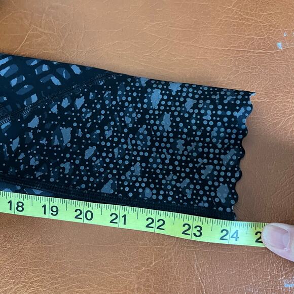 Lululemon Tight Stuff Reflective Leggings Size 4 Simply Lace Slate Black Running - Picture 11 of 11